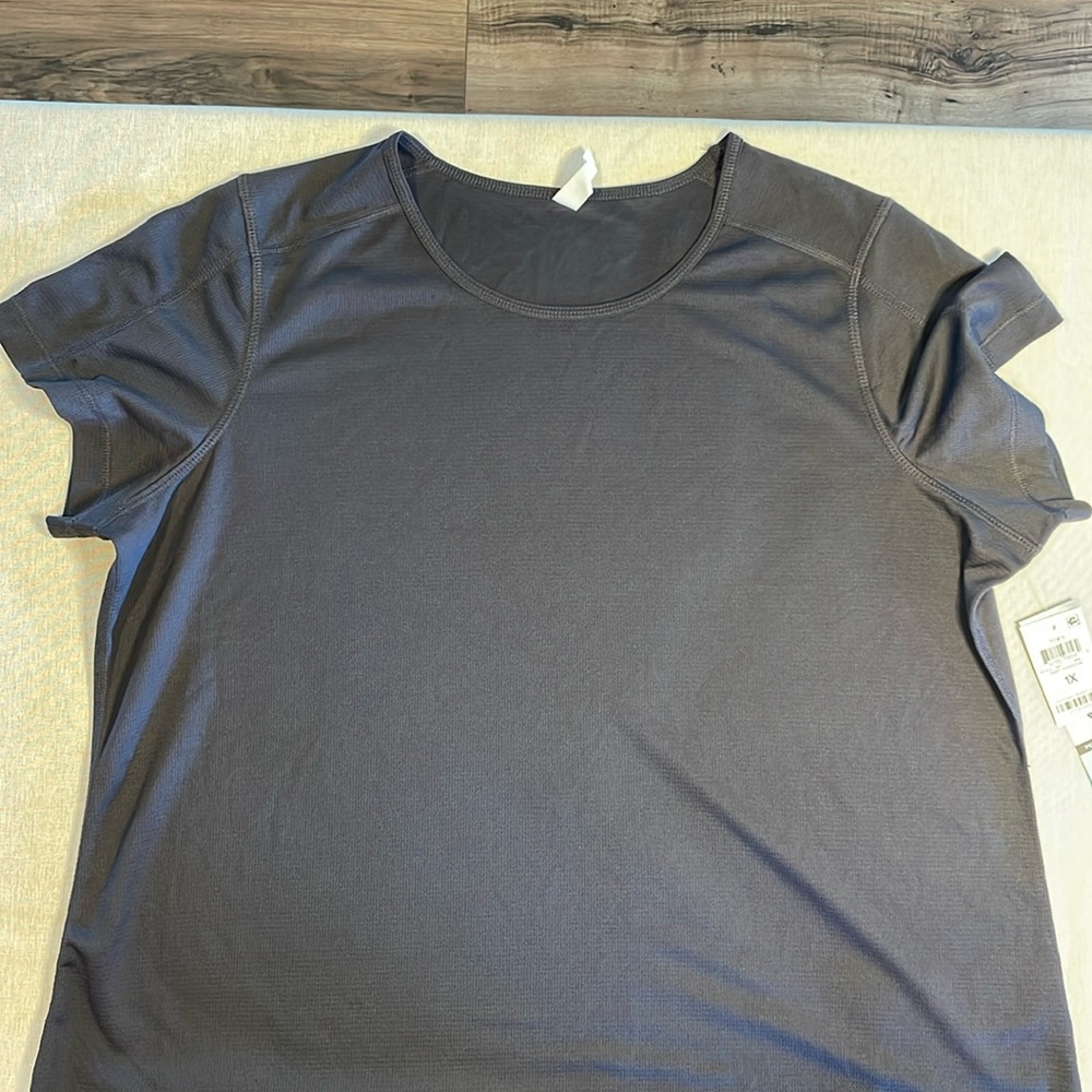 Ladies ideology top